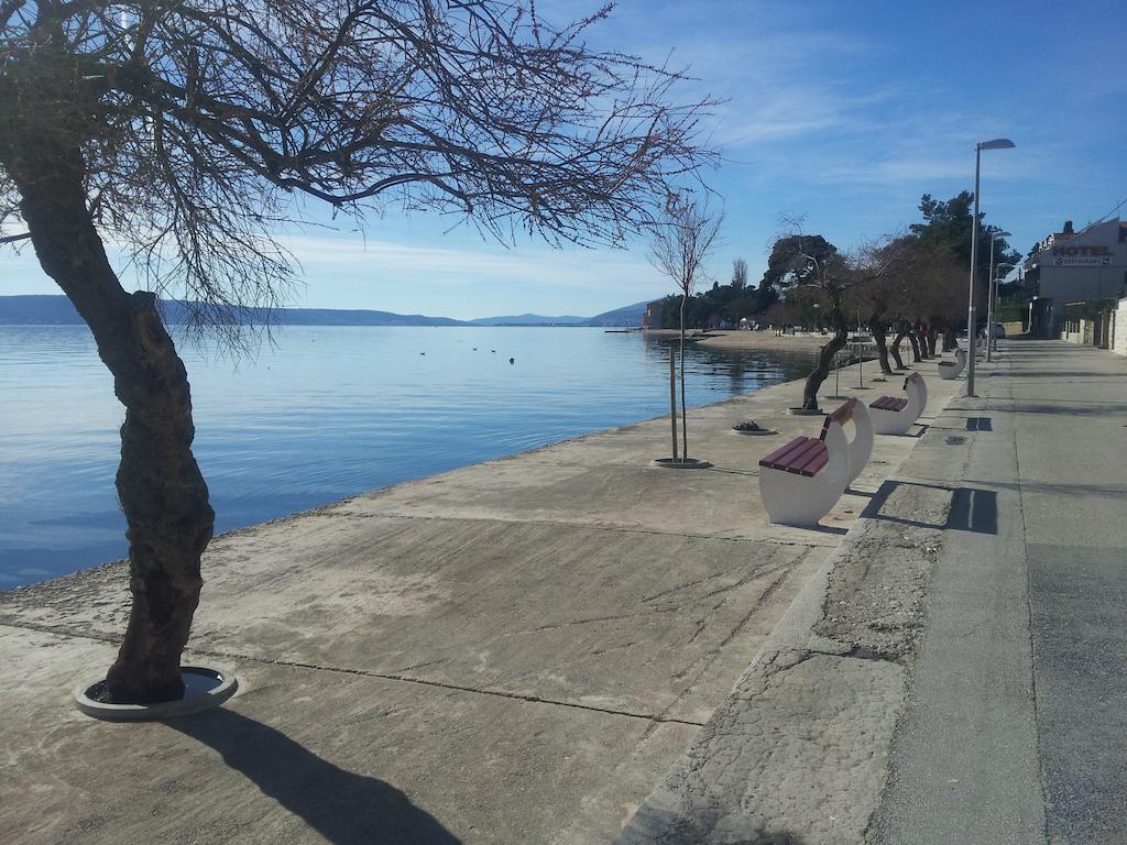 拉达尔公寓 Kaštela 外观 照片
